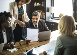 PEP, vínculos e sanções: tudo o que você precisa saber